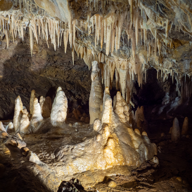 Vazecka cave 3